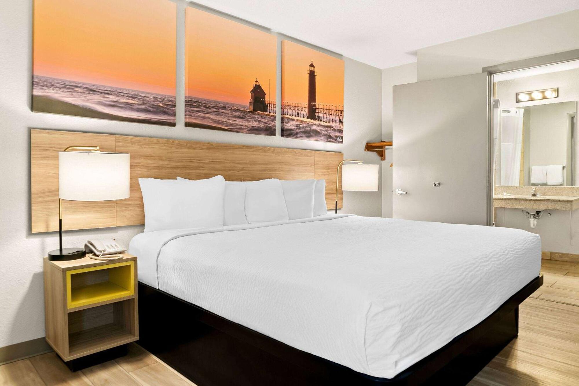 Days Inn & Suites By Wyndham Warren Buitenkant foto