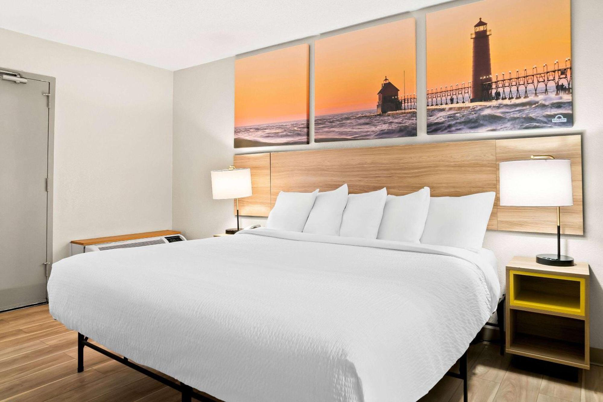 Days Inn & Suites By Wyndham Warren Buitenkant foto