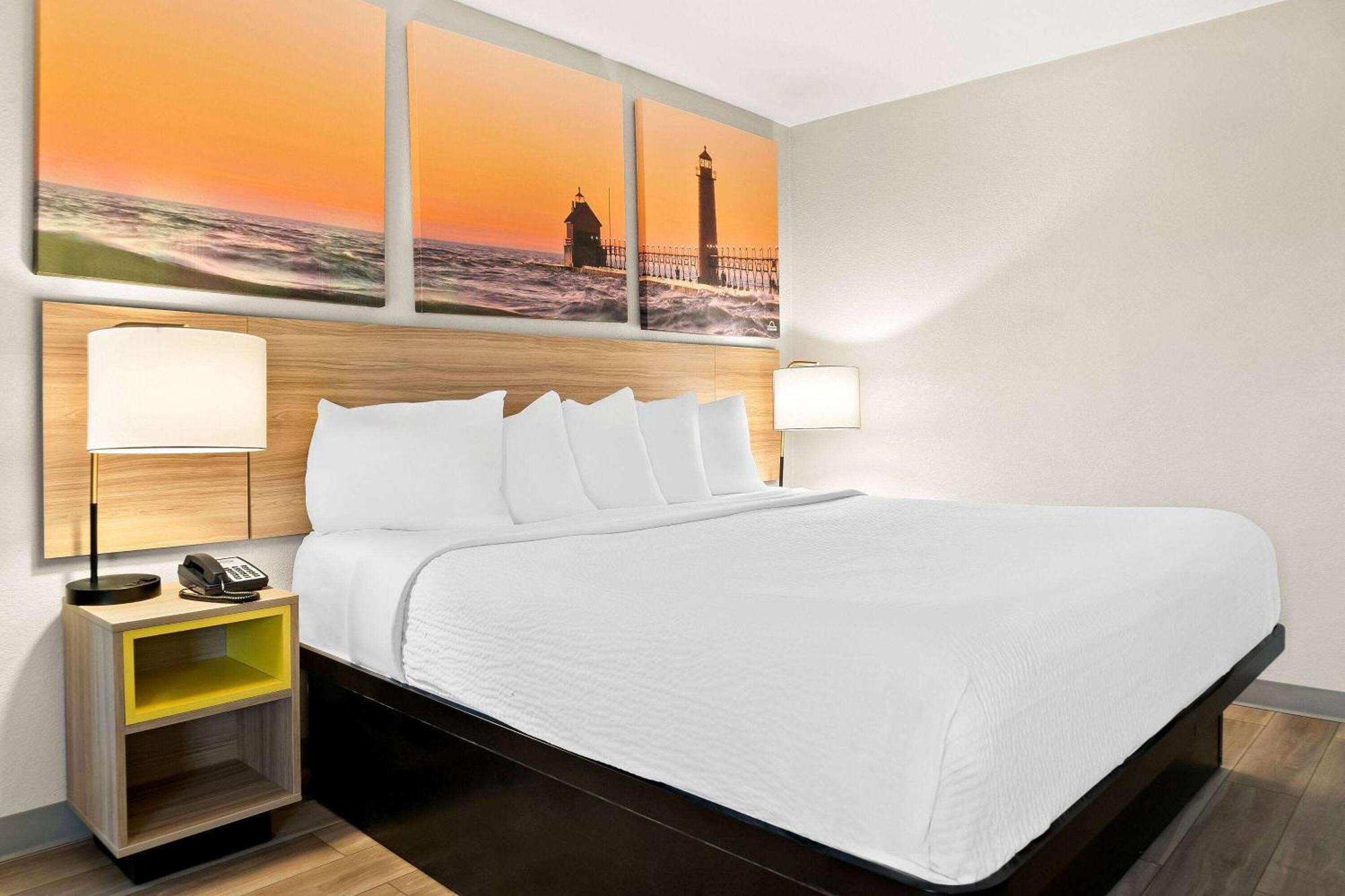 Days Inn & Suites By Wyndham Warren Buitenkant foto