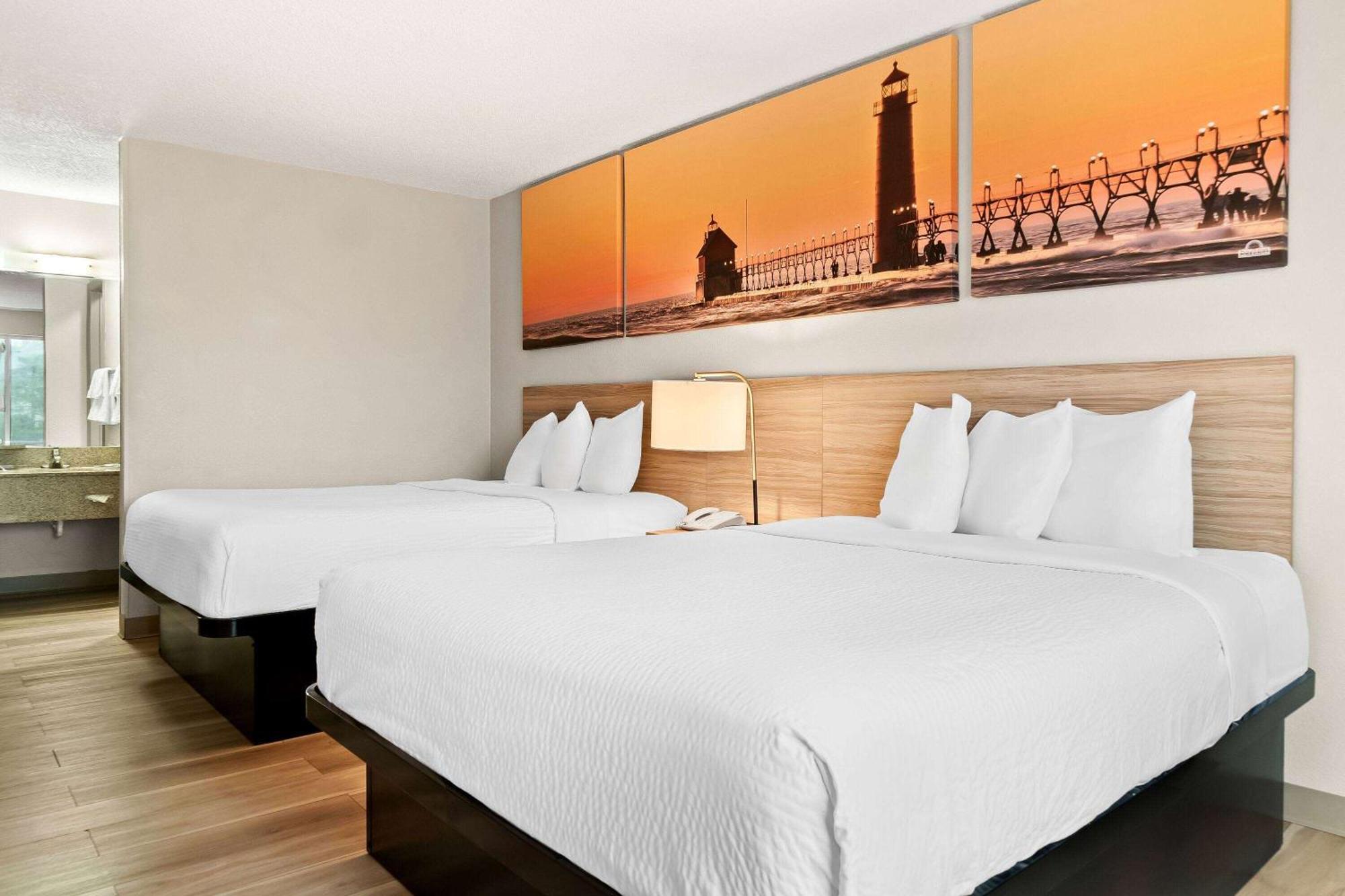 Days Inn & Suites By Wyndham Warren Buitenkant foto